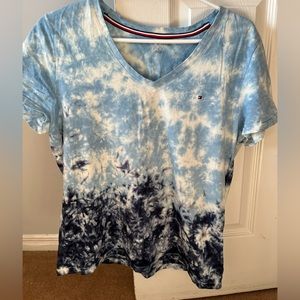 Tommy Hilfiger oversized V-neck Tee